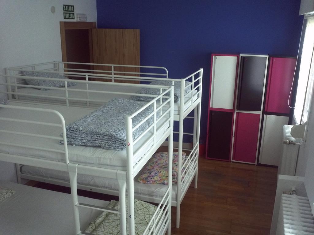 Xarma Hostel Pamplona Rum bild